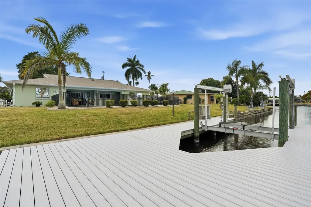 405 Tower Drive Cape Coral FL 33904