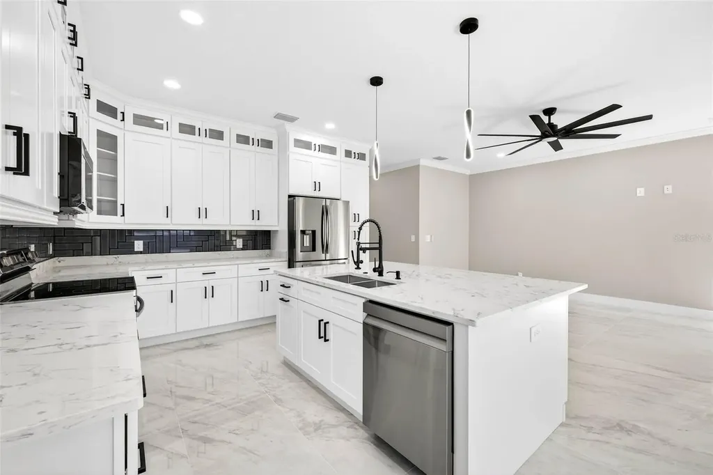 288 Roosevelt Avenue Masaryktown FL 34604