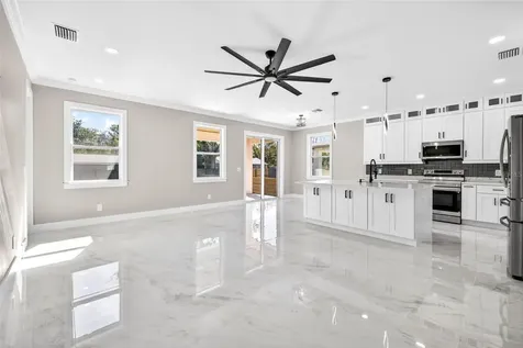 288 Roosevelt Avenue Masaryktown FL 34604