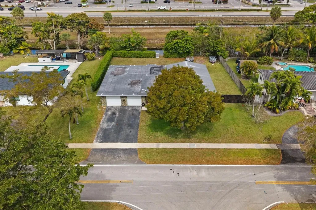 6101 Pine Terrace Plantation FL 33317
