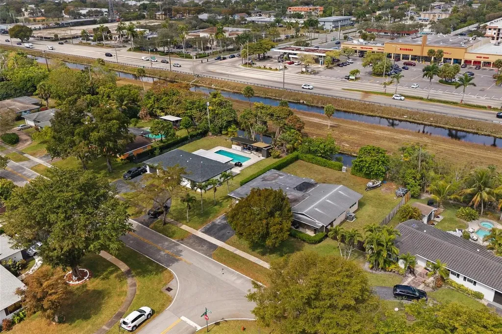 6101 Pine Terrace Plantation FL 33317