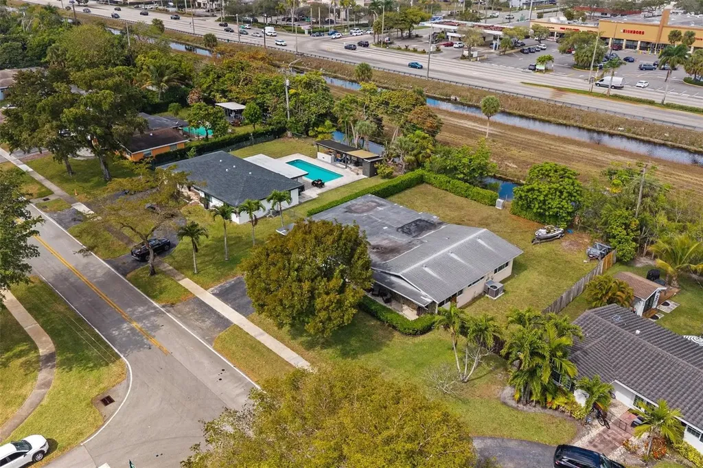 6101 Pine Terrace Plantation FL 33317