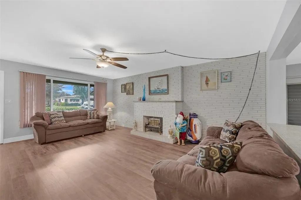 6101 Pine Terrace Plantation FL 33317