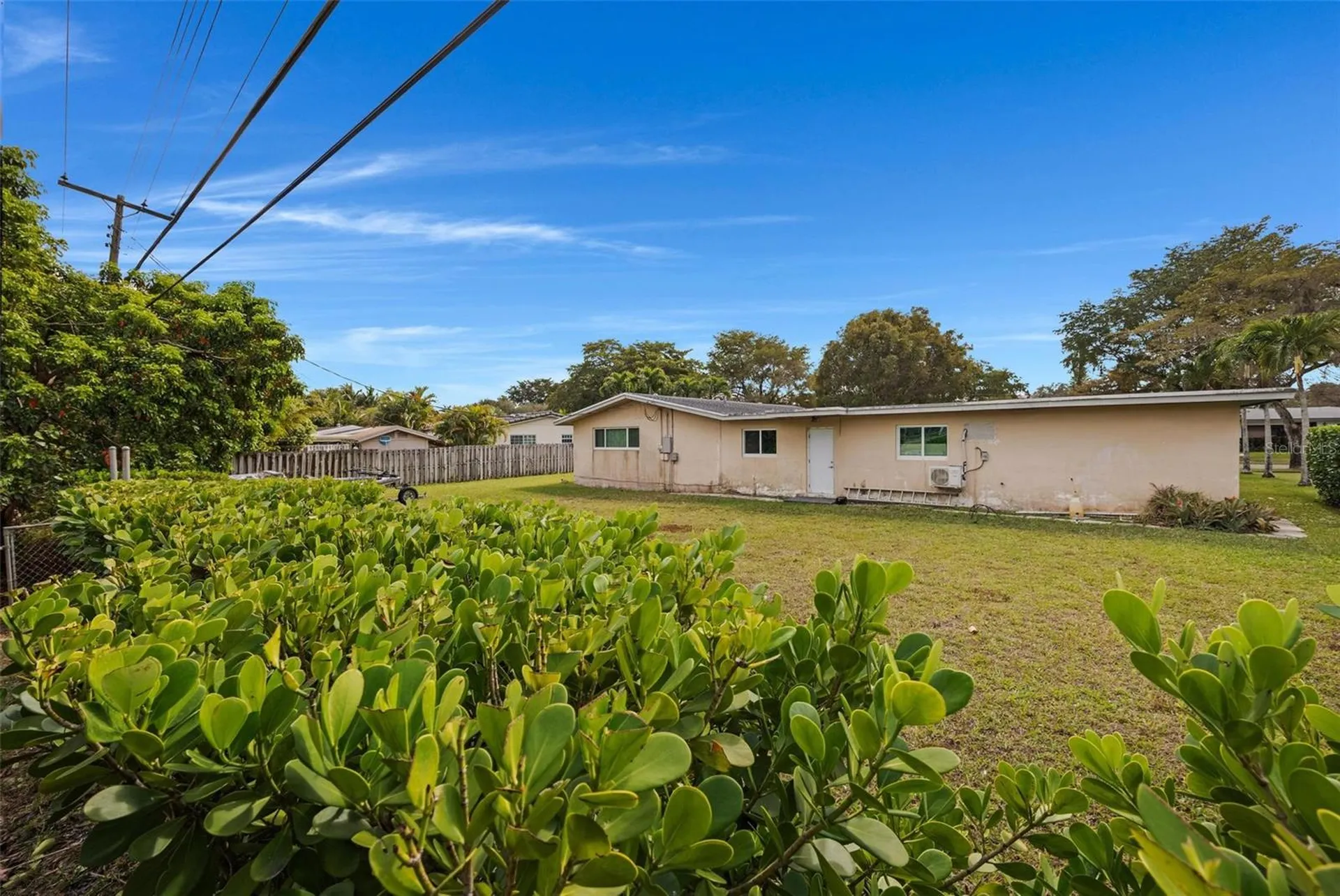 6101 Pine Terrace Plantation FL 33317