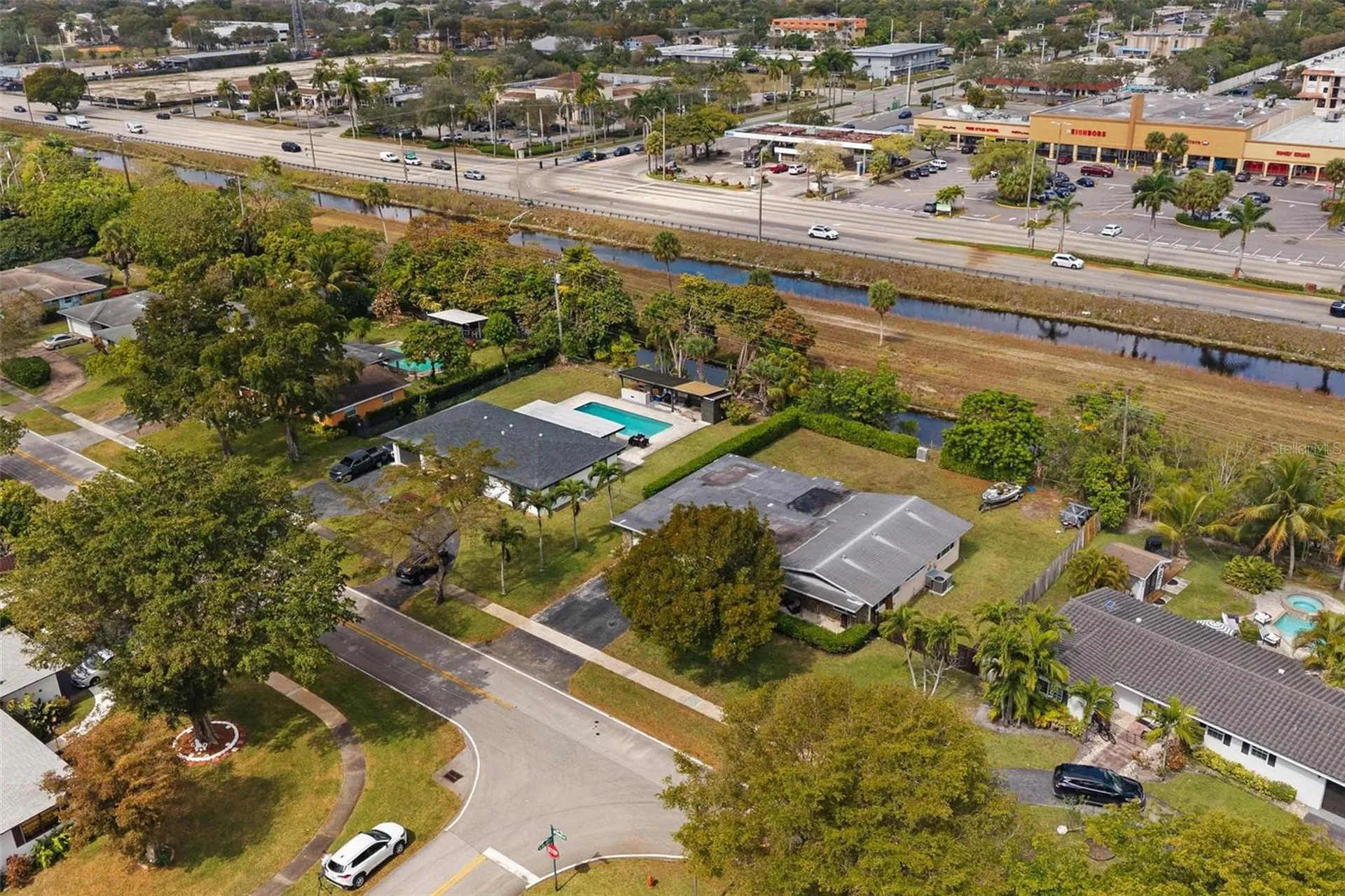 6101 Pine Terrace Plantation FL 33317