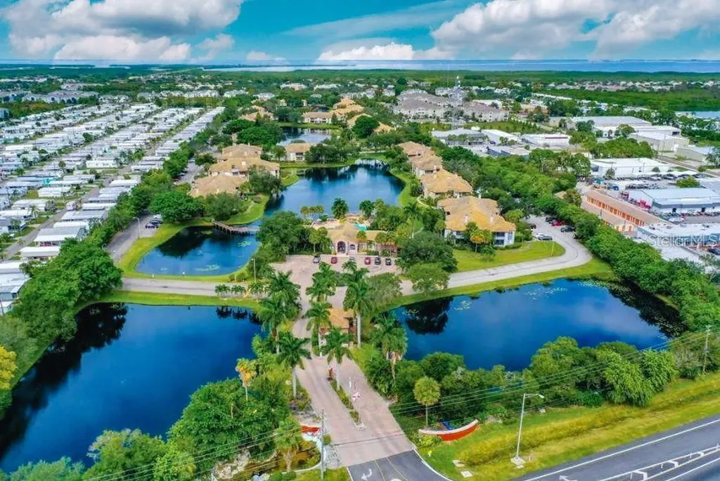 10265 Gandy Boulevard N St Petersburg FL 33702