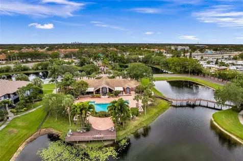 10265 Gandy Boulevard N St Petersburg FL 33702