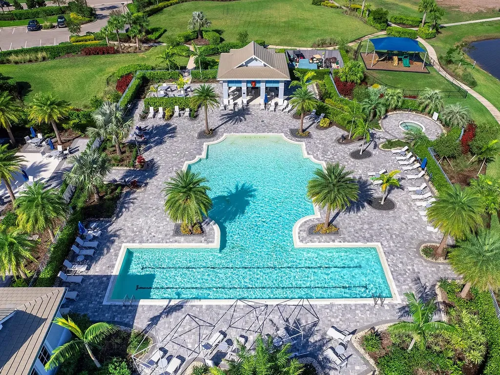 8191 Redonda Loop Lakewood Ranch FL 34202