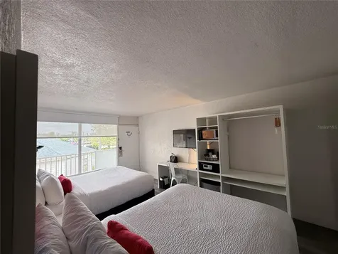 2930 NE Polynesian Isle Kissimmee FL 34746