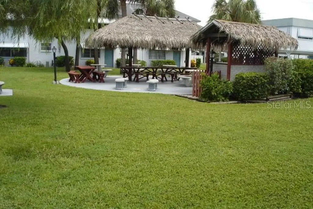5347 81st Lane St Petersburg FL 33709