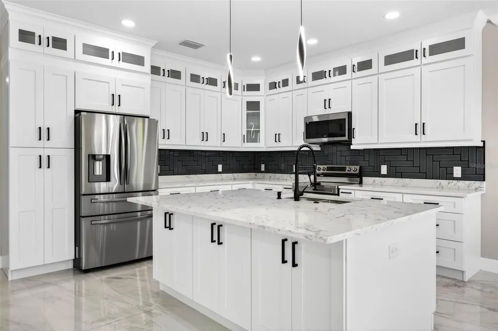 284 Roosevelt Avenue Masaryktown FL 34604