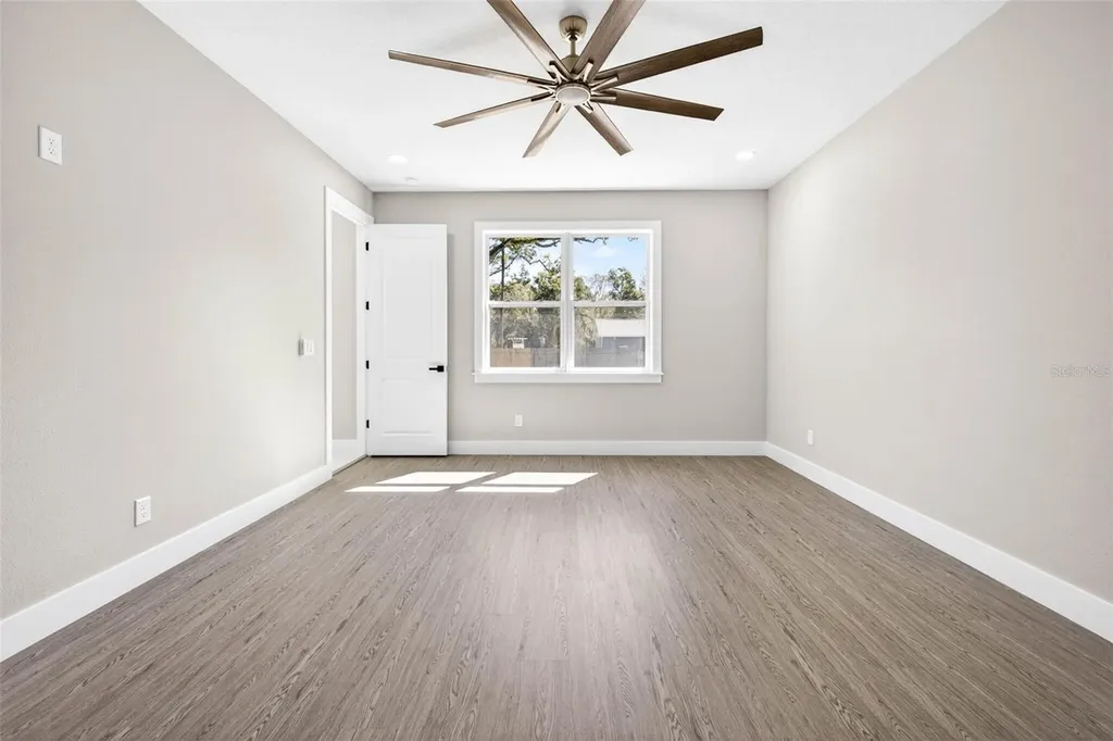 284 Roosevelt Avenue Masaryktown FL 34604