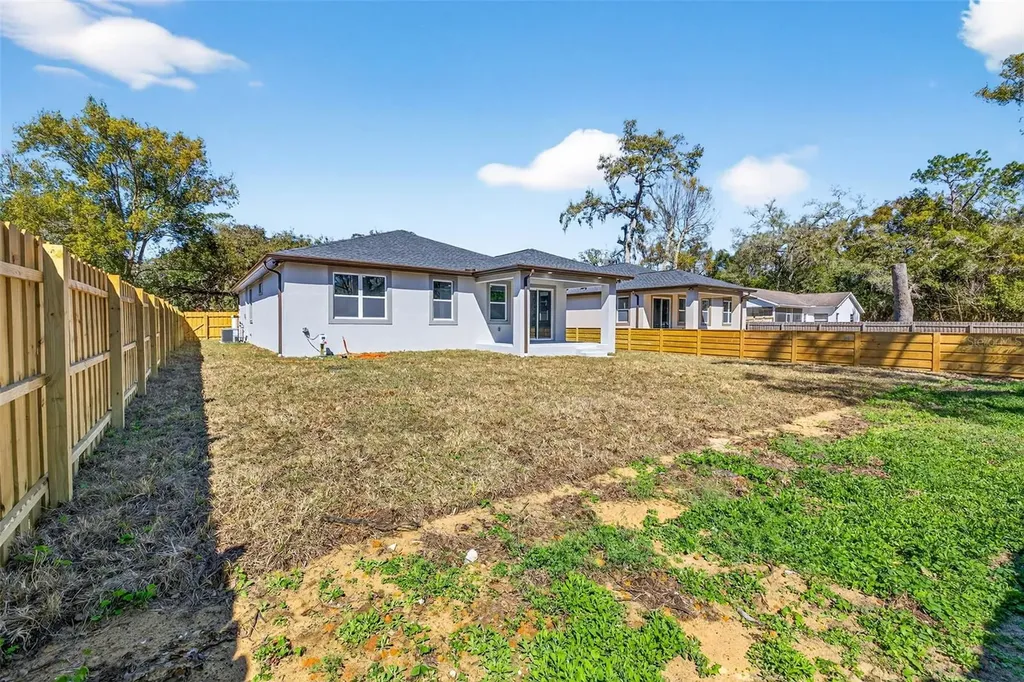 284 Roosevelt Avenue Masaryktown FL 34604