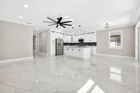 284 Roosevelt Avenue Masaryktown FL 34604