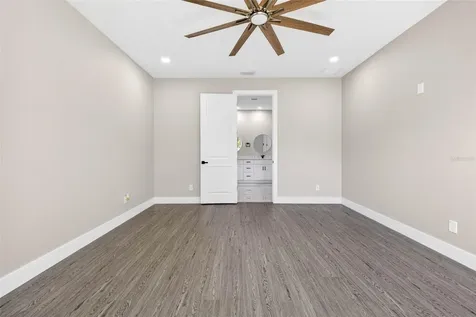 284 Roosevelt Avenue Masaryktown FL 34604