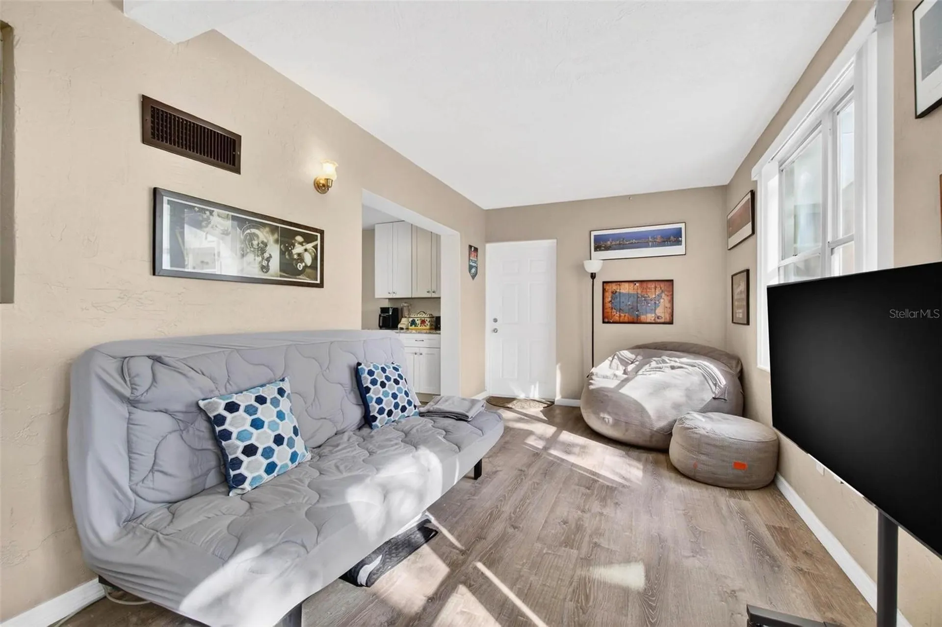 2021 Australia Way W Clearwater FL 33763