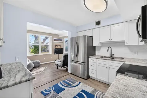 2021 Australia Way W Clearwater FL 33763