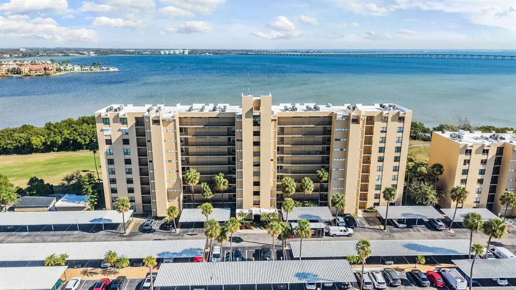 2618 Cove Cay Drive Clearwater FL 33760