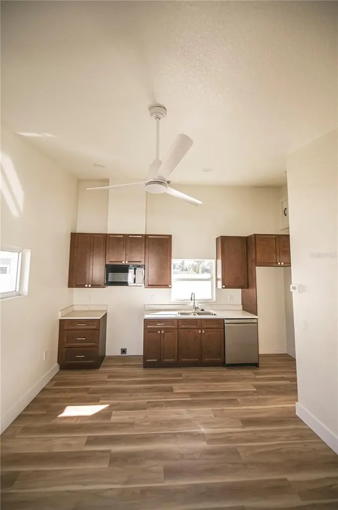 2020 14th Avenue S St Petersburg FL 33712