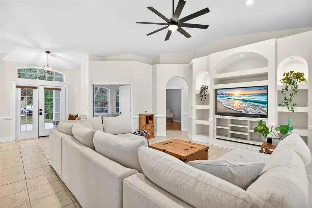 5791 Golden Gate Parkway Naples FL 34116