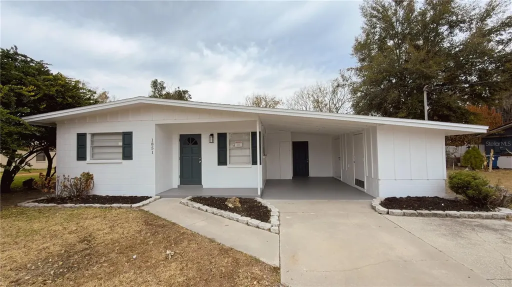 1851 Orangewood Avenue SW Winter Haven FL 33880