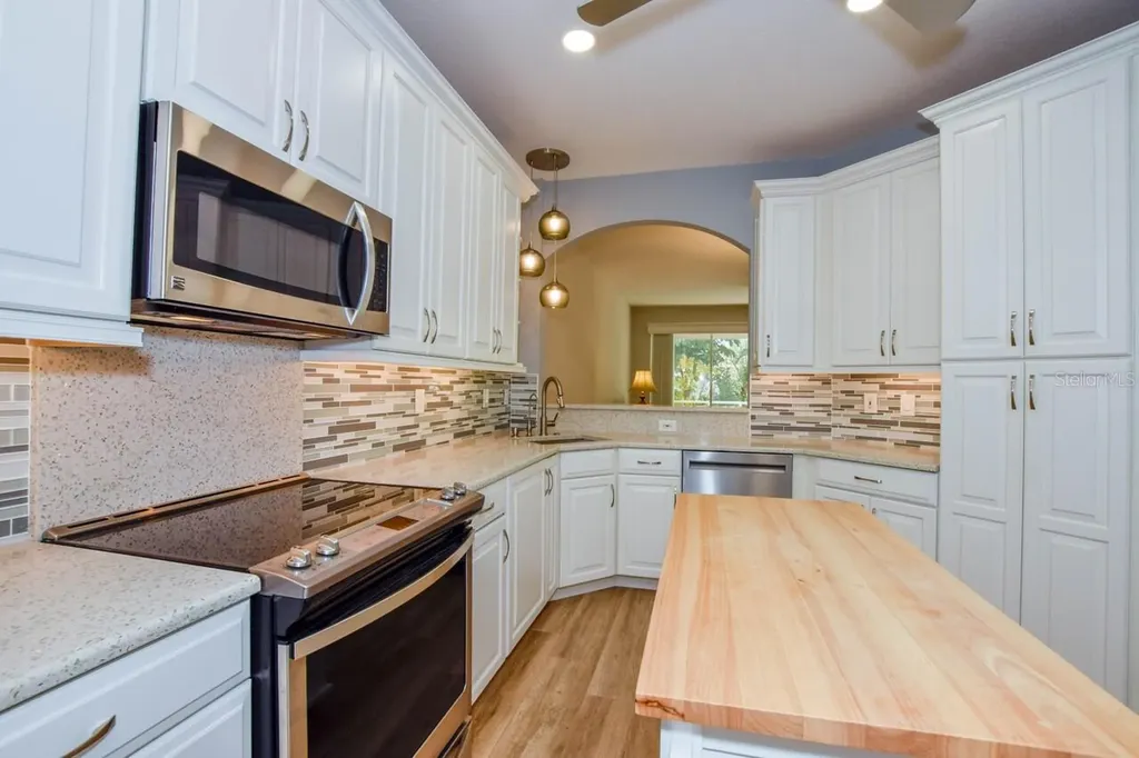 877 Tartan Drive Venice FL 34293