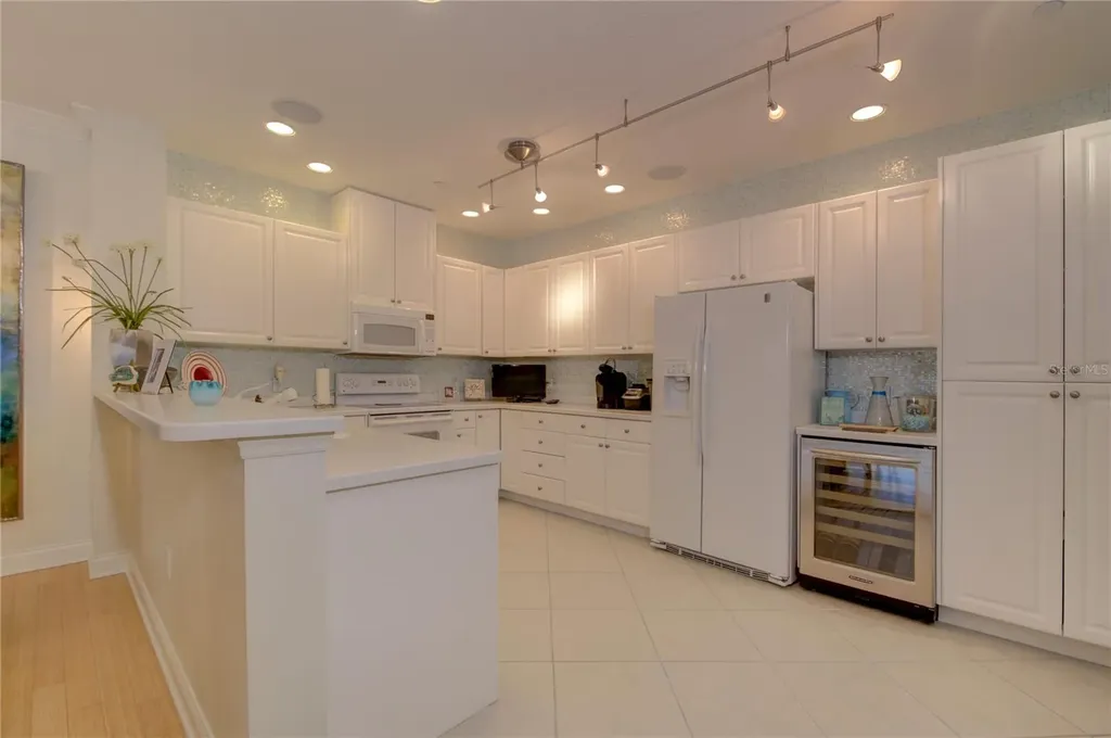 505 Mandalay Avenue Clearwater Beach FL 33767