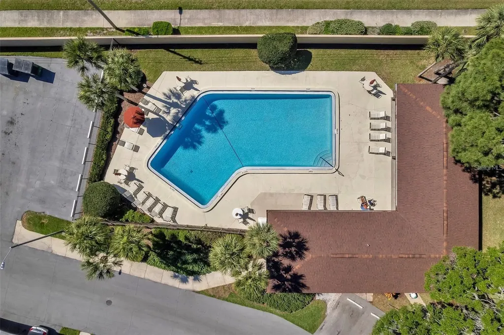 2682 Sabal Springs Circle Clearwater FL 33761