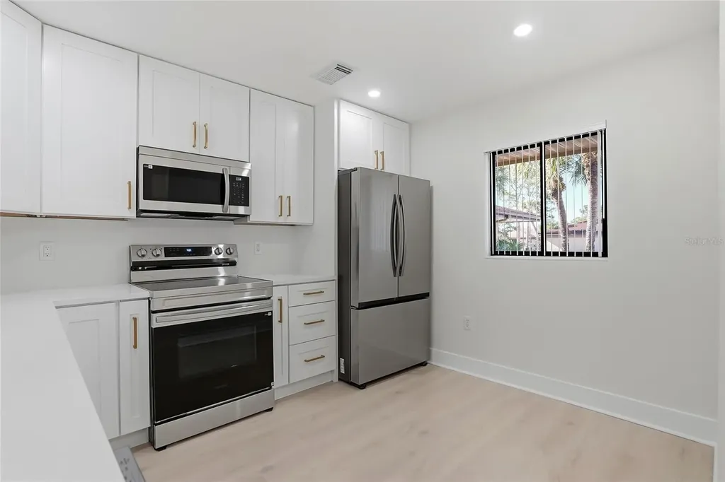 2682 Sabal Springs Circle Clearwater FL 33761