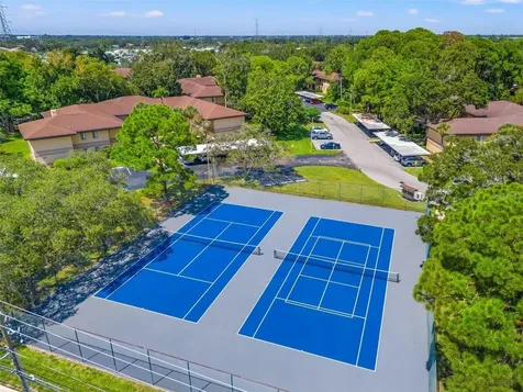 2682 Sabal Springs Circle Clearwater FL 33761