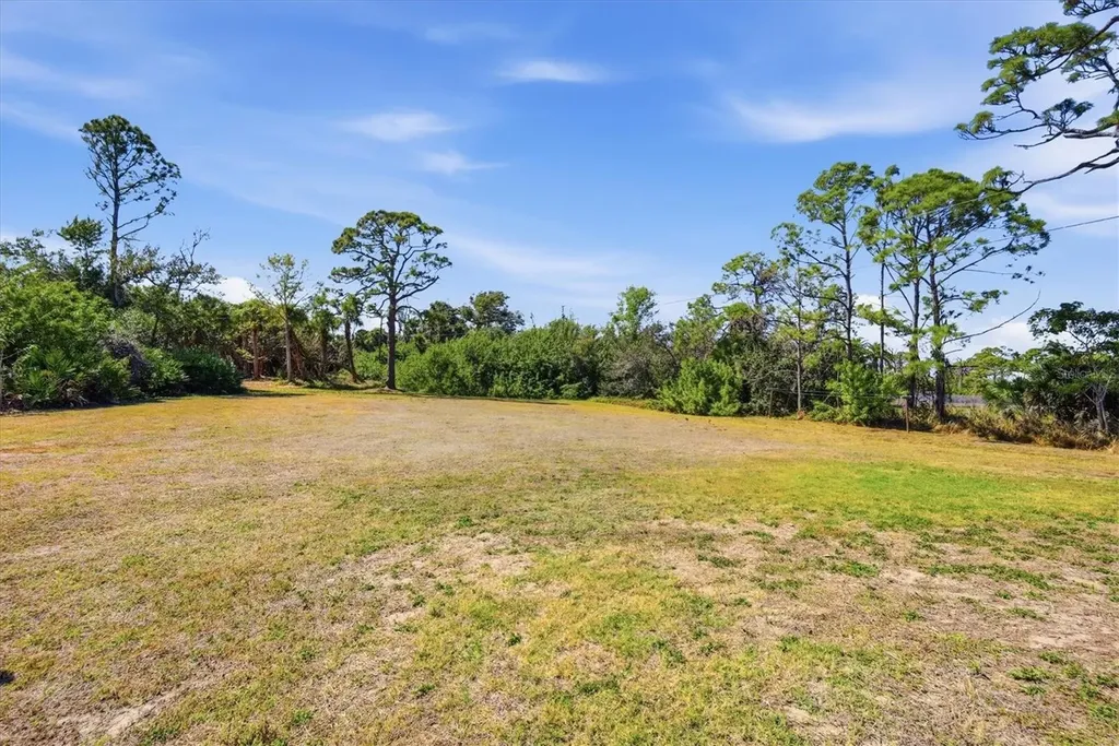 3000 Bourbon Street Englewood FL 34224