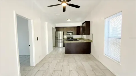 2332 W Pine Street Tampa FL 33607