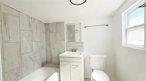 2332 W Pine Street Tampa FL 33607