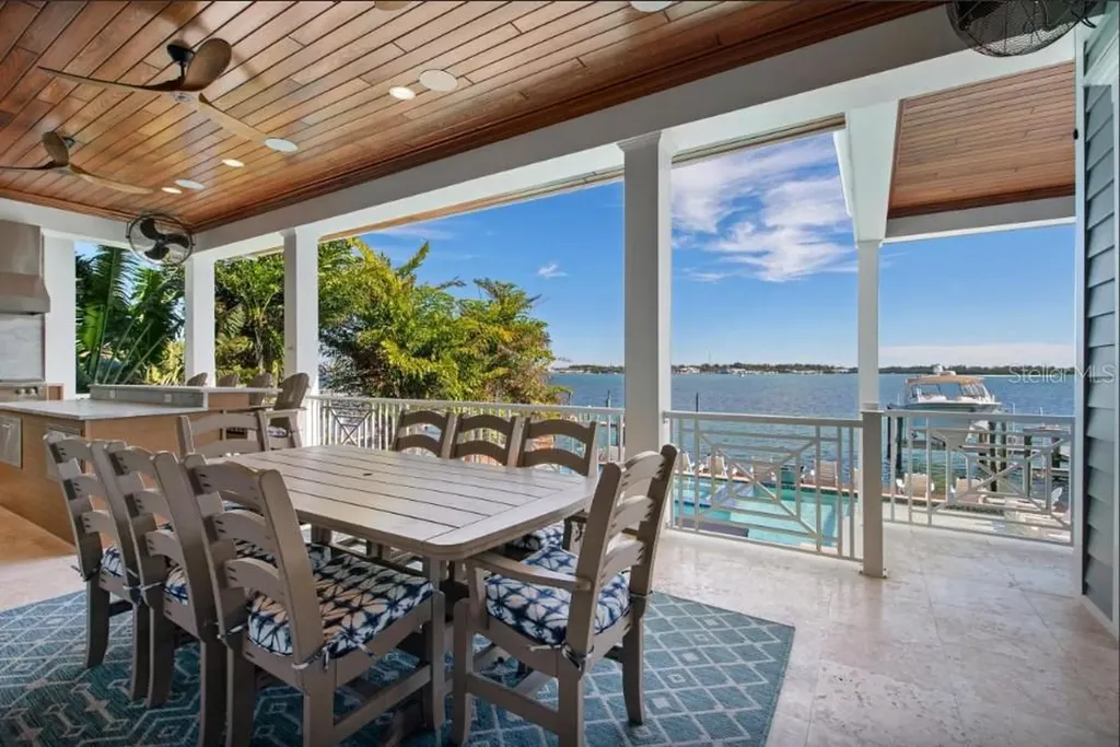 110 10th Street S Bradenton Beach FL 34217