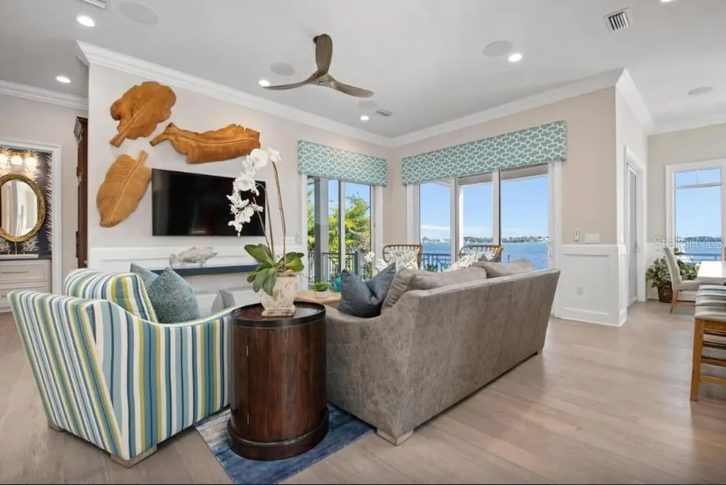 110 10th Street S Bradenton Beach FL 34217