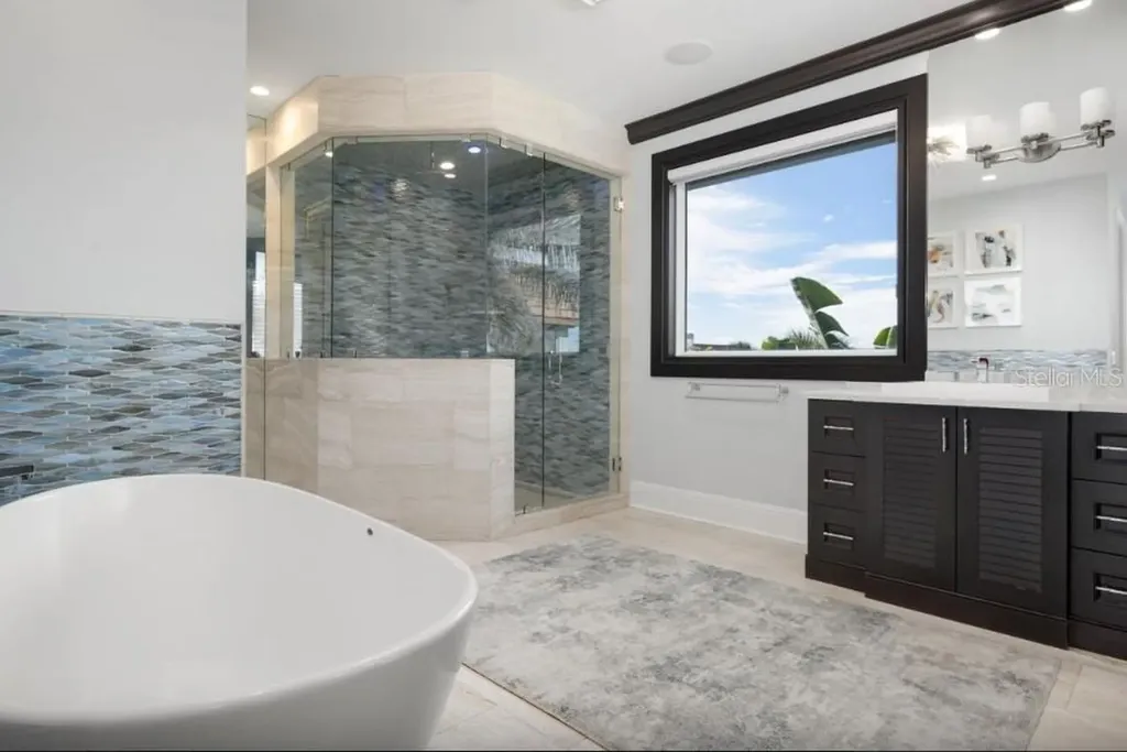 110 10th Street S Bradenton Beach FL 34217