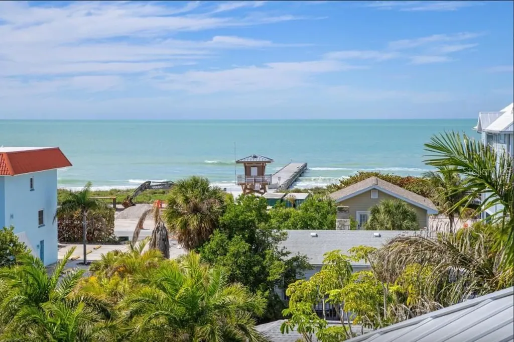 110 10th Street S Bradenton Beach FL 34217