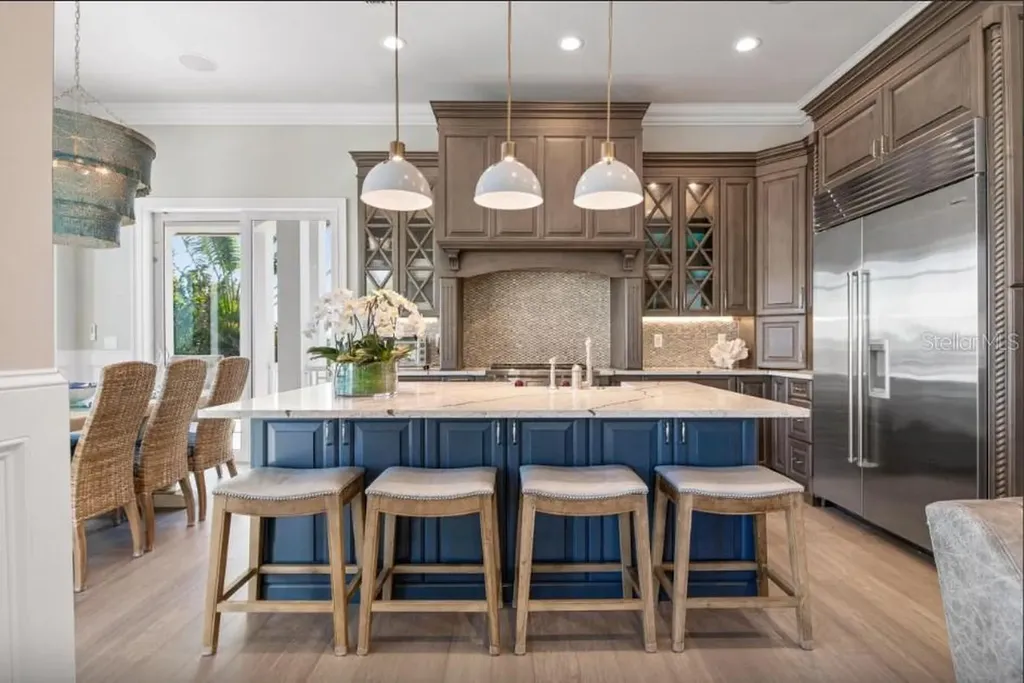 110 10th Street S Bradenton Beach FL 34217