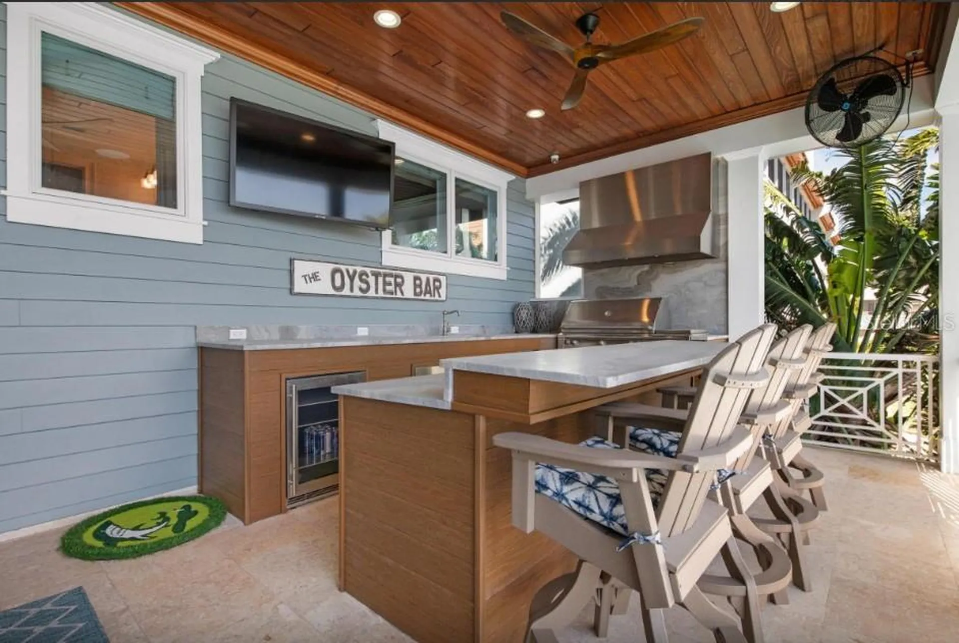 110 10th Street S Bradenton Beach FL 34217