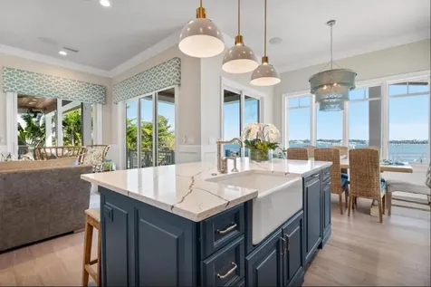 110 10th Street S Bradenton Beach FL 34217
