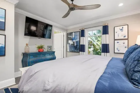 110 10th Street S Bradenton Beach FL 34217