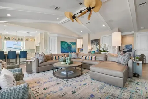 110 10th Street S Bradenton Beach FL 34217