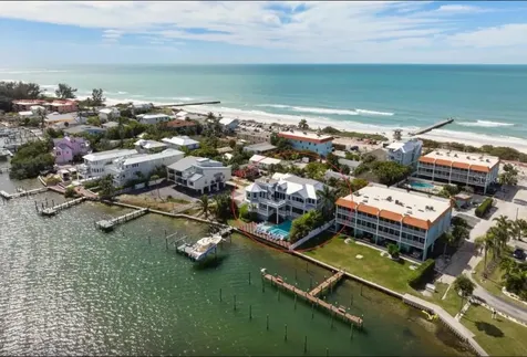 110 10th Street S Bradenton Beach FL 34217