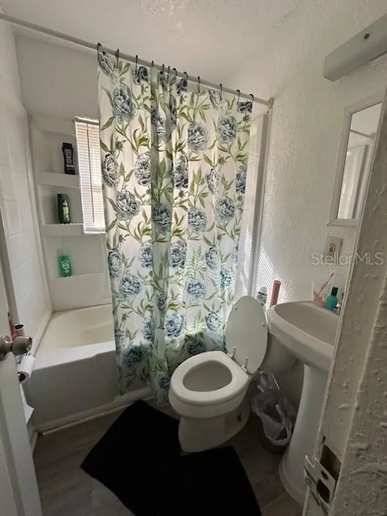 4628 Suray Avenue Jacksonville FL 32208