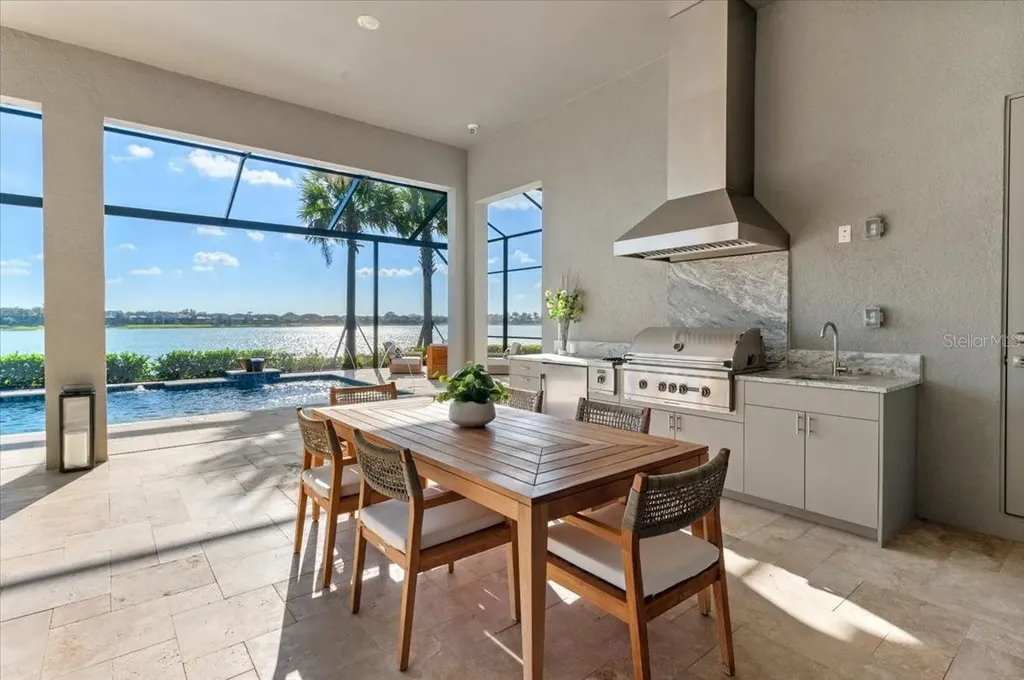 7865 Mainsail Lane Sarasota FL 34240