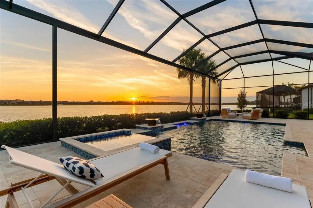 7865 Mainsail Lane Sarasota FL 34240
