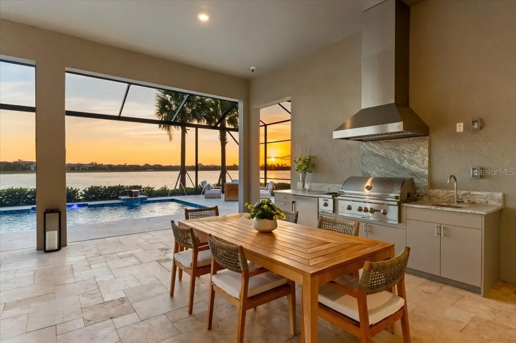7865 Mainsail Lane Sarasota FL 34240