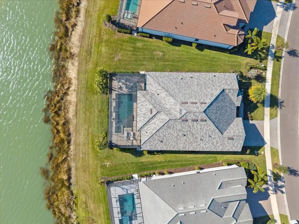 7865 Mainsail Lane Sarasota FL 34240
