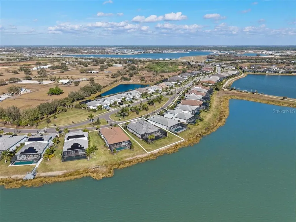 7865 Mainsail Lane Sarasota FL 34240