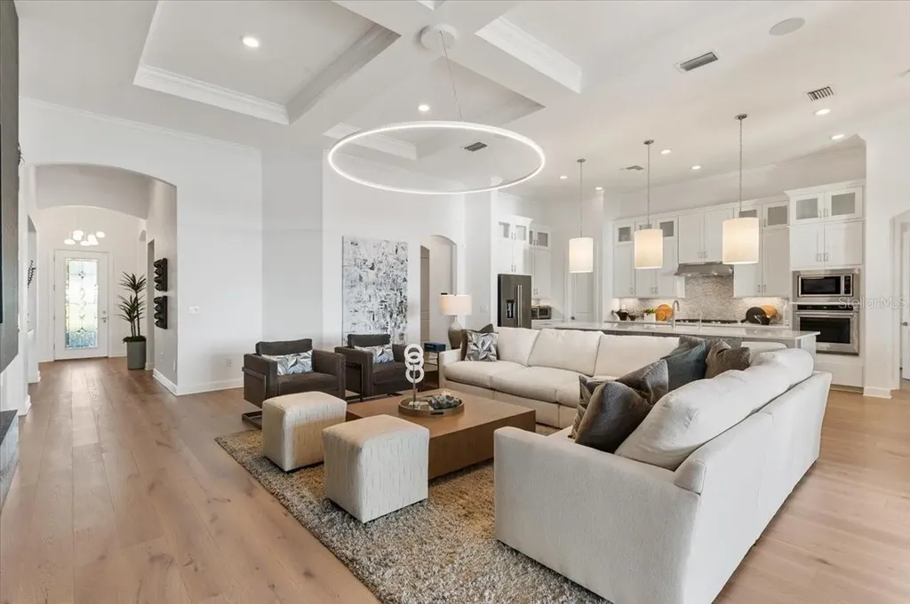 7865 Mainsail Lane Sarasota FL 34240